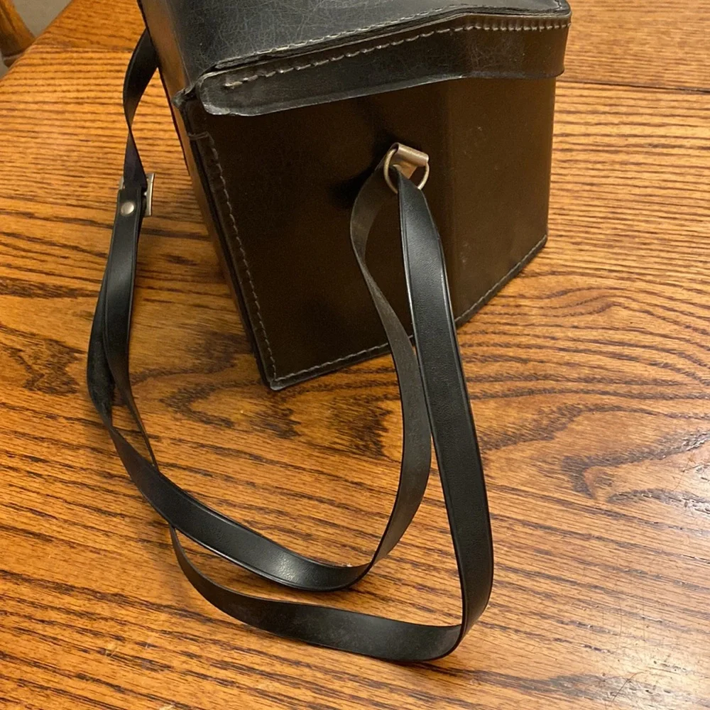 Vintage Polaroid Big Swinger 3000 Land Camera Film Photography & Carrying Case